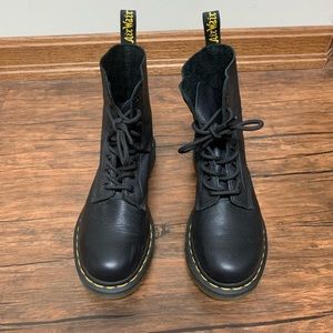 Dr. Martens 1460 Pascal
